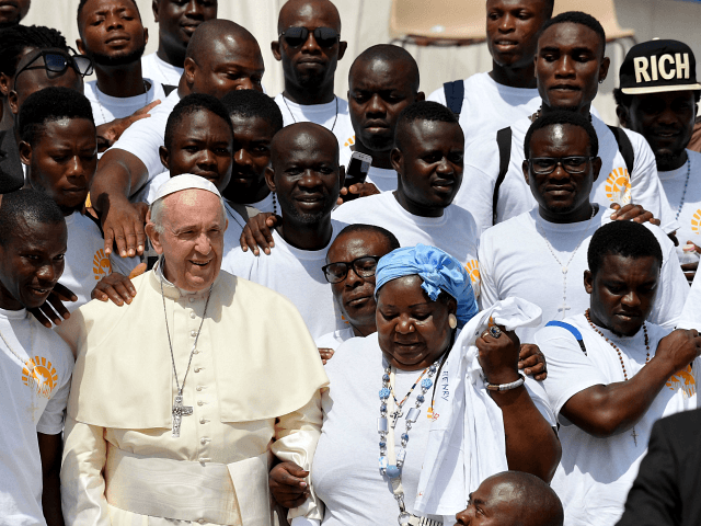 Папа Франциск ще направи служба за мигрантите 