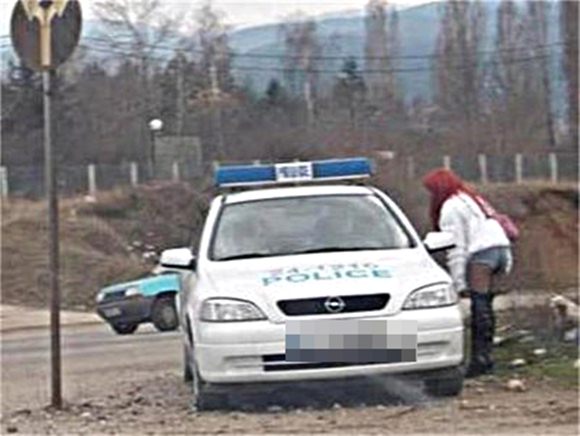 Варна на - 3 градуса проститутките на работа!