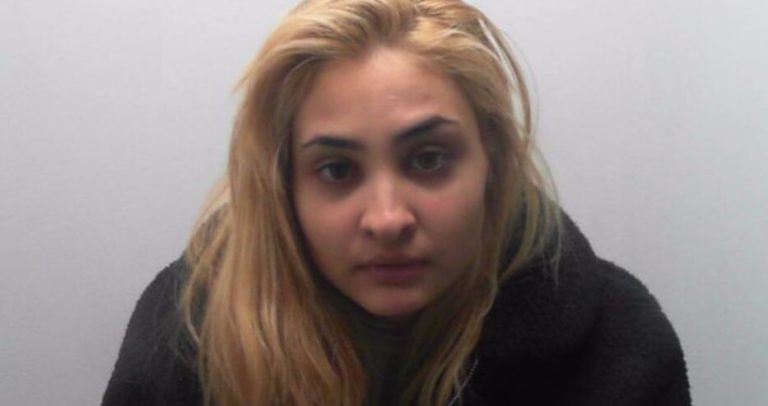 19-годишната нашенка Елеонора нападна жена в Англия и я ограби на улицата