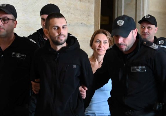 Съдът: Постоянен арест за шефката на митниците и бизнесмена Стефан Димитров